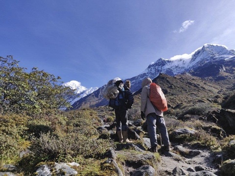 Hanh trinh chinh phuc va khoanh khac an tuong tren day Himalaya hinh anh 4