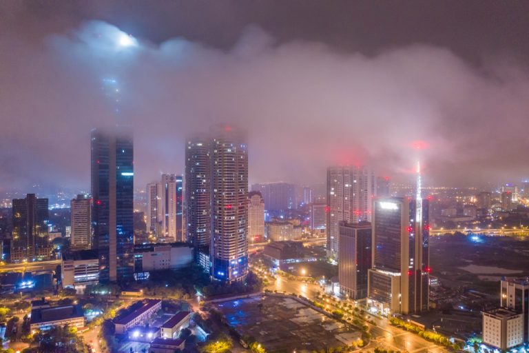 Săn mây ngay giữa lòng Hà Nội Săn mây ngay giữa lòng Hà Nội