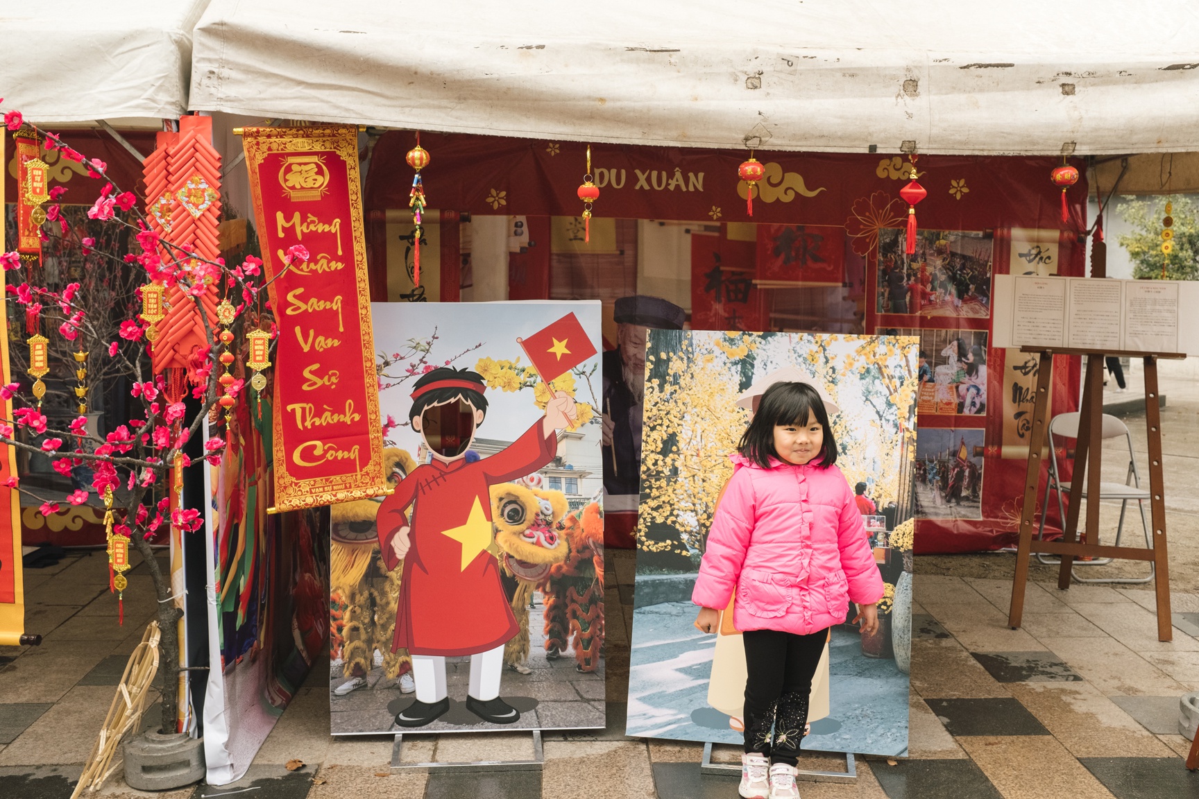 Thanh pho o Nhat Ban ron rang don Tet co truyen Viet Nam hinh anh 10 TetVietLong.jpg