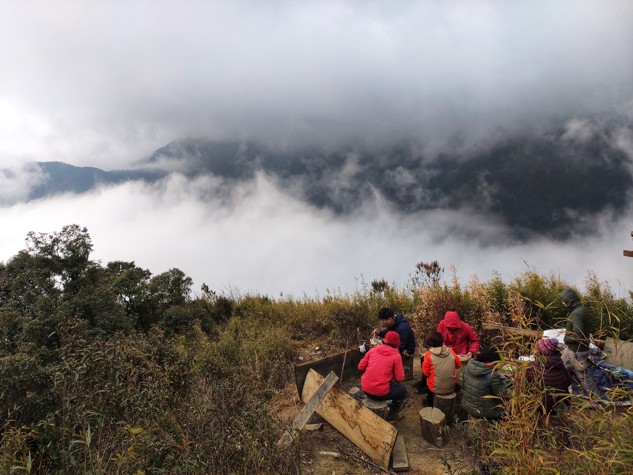 Cuoc gap go cung may, suong va reu tren dinh Ta Xua hinh anh 21 11.2.jpg