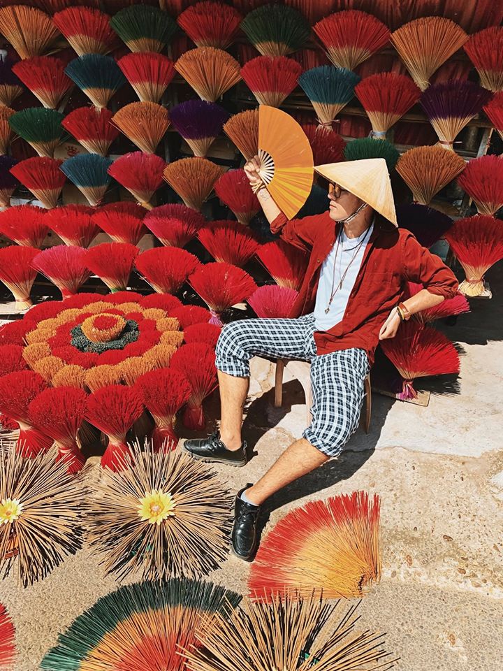 Kham pha Hue co kinh va huyen ao tai loat diem den dep nhu mo hinh anh 2 1_lang_huong.jpg