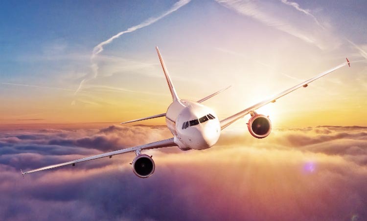 Nhiều người chỉ cần săn được vé máy bay giá rẻ là sẵn sàng xách balo và lên đường. Ảnh: Silicon Canals.