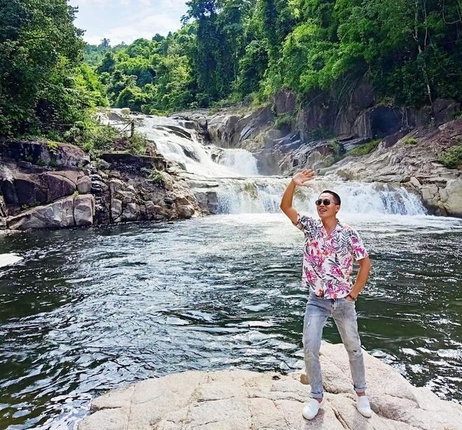 Con duong xuyen bien o Khanh Hoa dan den dao nao? hinh anh 2