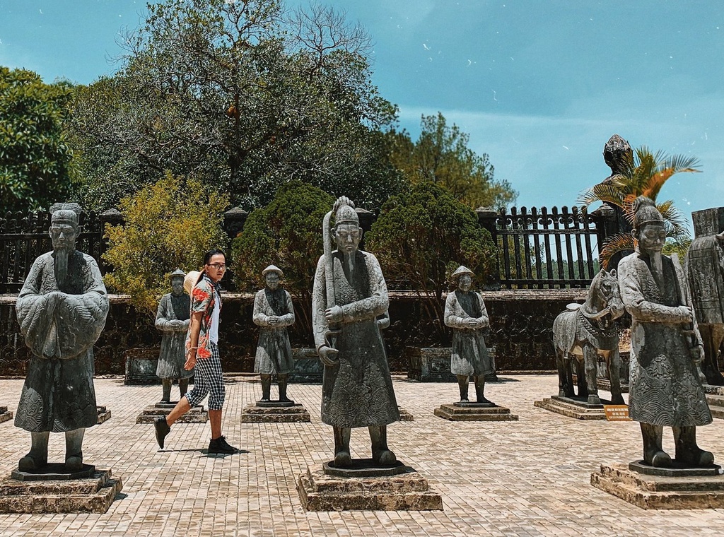 Kham pha Hue co kinh va huyen ao tai loat diem den dep nhu mo hinh anh 13 4_lkd.jpg