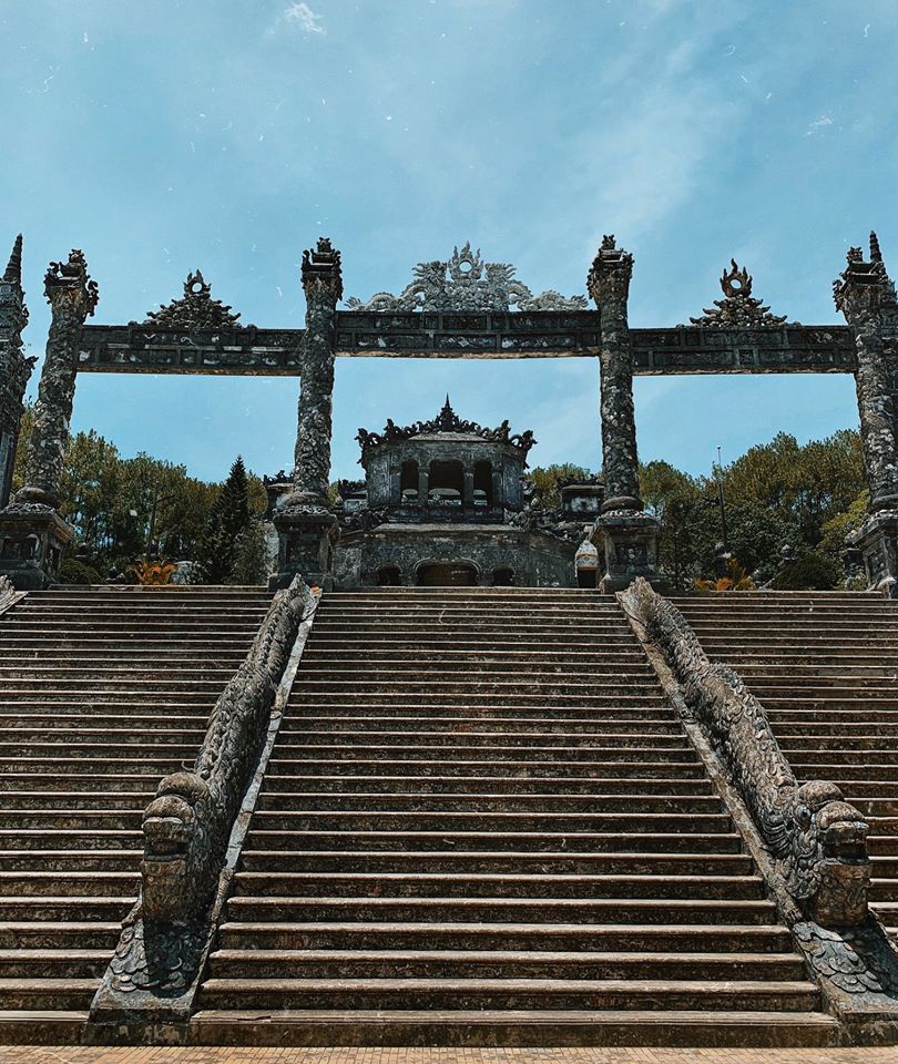 Kham pha Hue co kinh va huyen ao tai loat diem den dep nhu mo hinh anh 14 4_lkd4.jpg