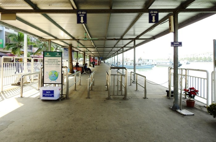 Nhiều điểm du lịch vắng khách