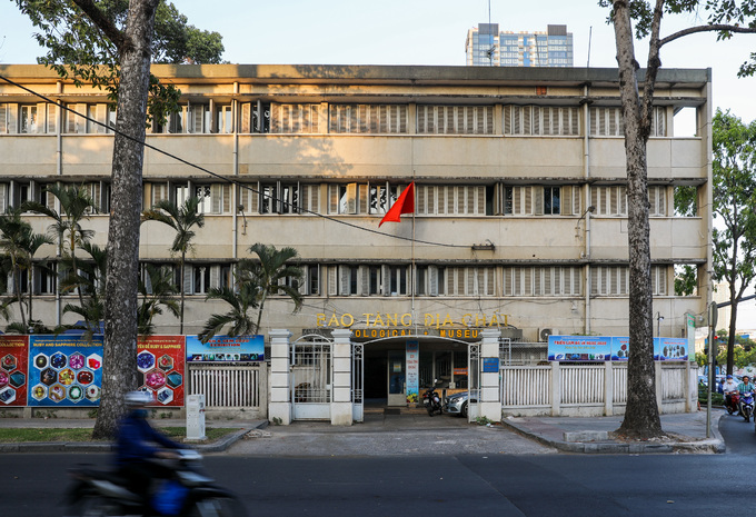 Bảo tàng trưng bày đá quý