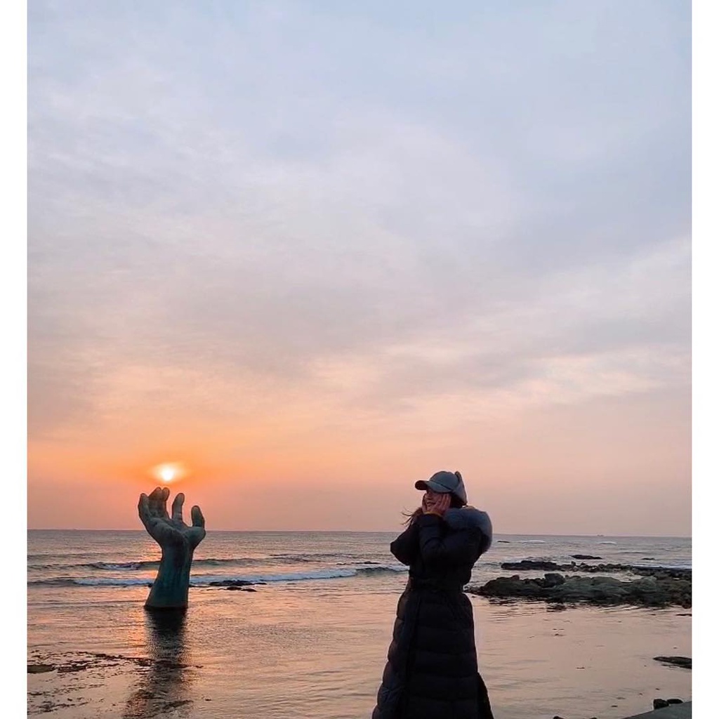 Dan sao ‘Ky sinh trung’ tung du lich o dau? hinh anh 17 Homigot_Sunries_Square.jpg