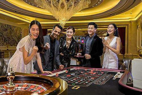 Sự xuất hiện của Corona Casino Phú Quốc đã đem hình thức giải trí còn khá mới mẻ tại Việt Nam tới gần hơn với du khách nội địa.