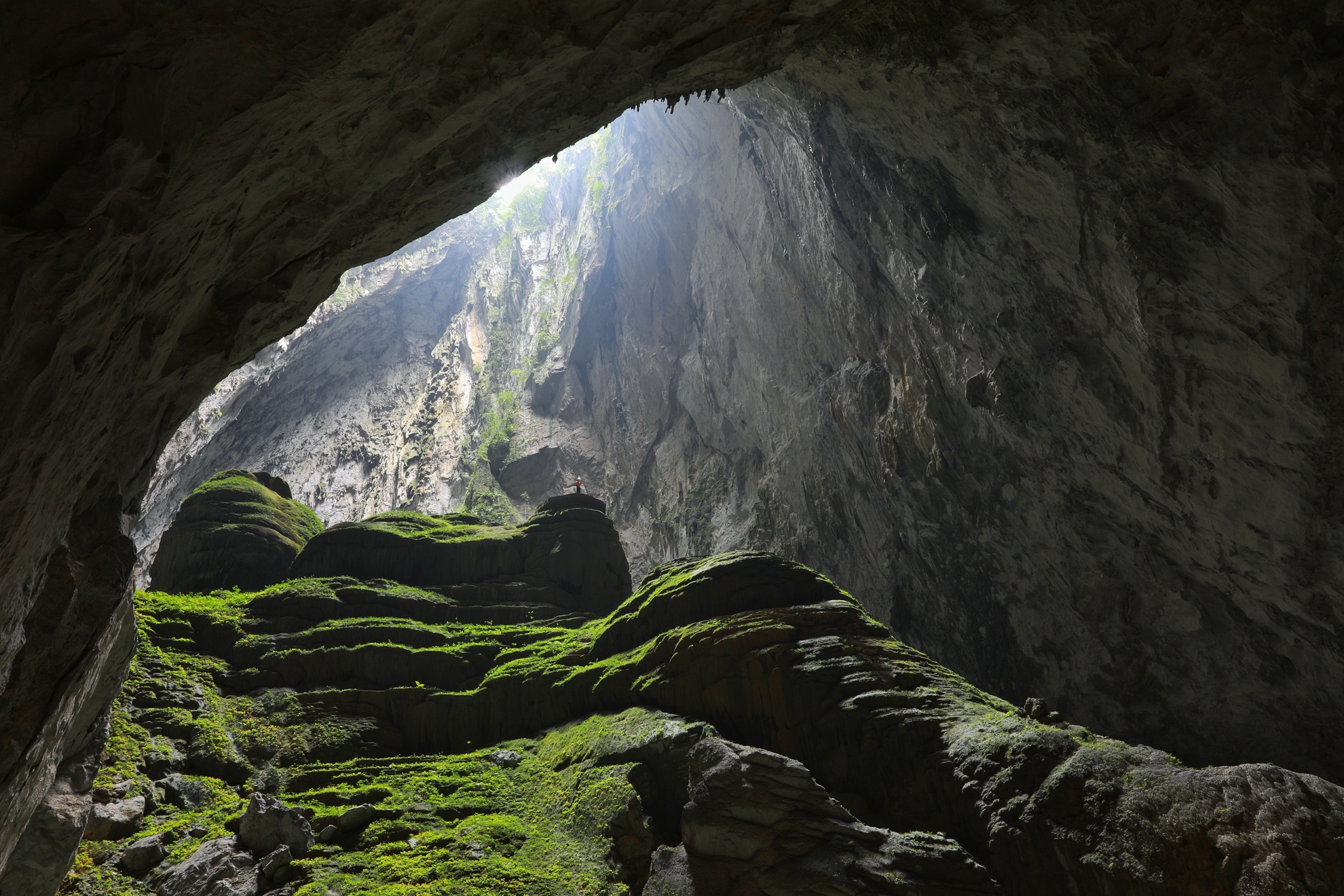 Hanh trinh kham pha Son Doong cua hoa hau H'Hen Nie hinh anh 34 vuon_dia_dang_zing_4_.jpg