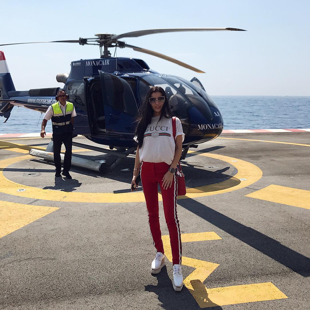 Nhung chuyen du lich hang sang cua hoi con nha giau Dubai hinh anh 3 6_bota_070_.jpg