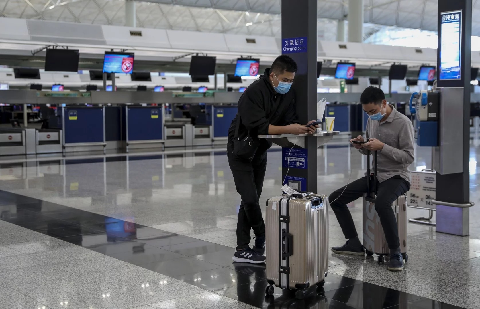 Hong Kong hoa 'vung dat ma' vi dich Covid-19 hinh anh 14 7.jpg