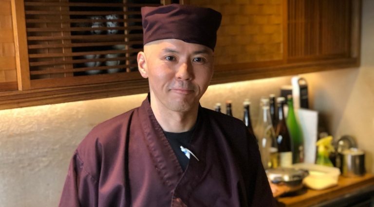 Đầu bếp sushi tức giận vì nCoV Đầu bếp sushi tức giận vì nCoV