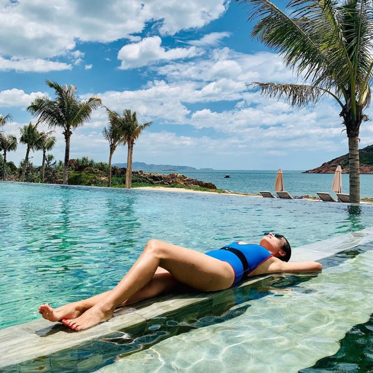 Giải nhiệt tại hồ bơi view biển sang trọng ở 4 resort Quy Nhơn Giải nhiệt tại hồ bơi view biển sang trọng ở 4 resort Quy Nhơn