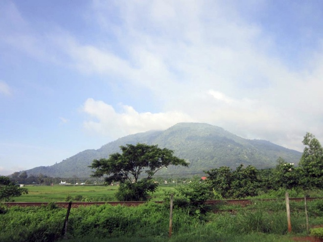 3 ngon nui cao o Dong Nam Bo hinh anh 4