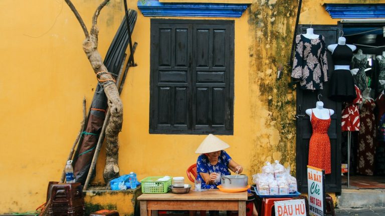 Lời giải cho những bức tường mang màu thời gian ở Hội An