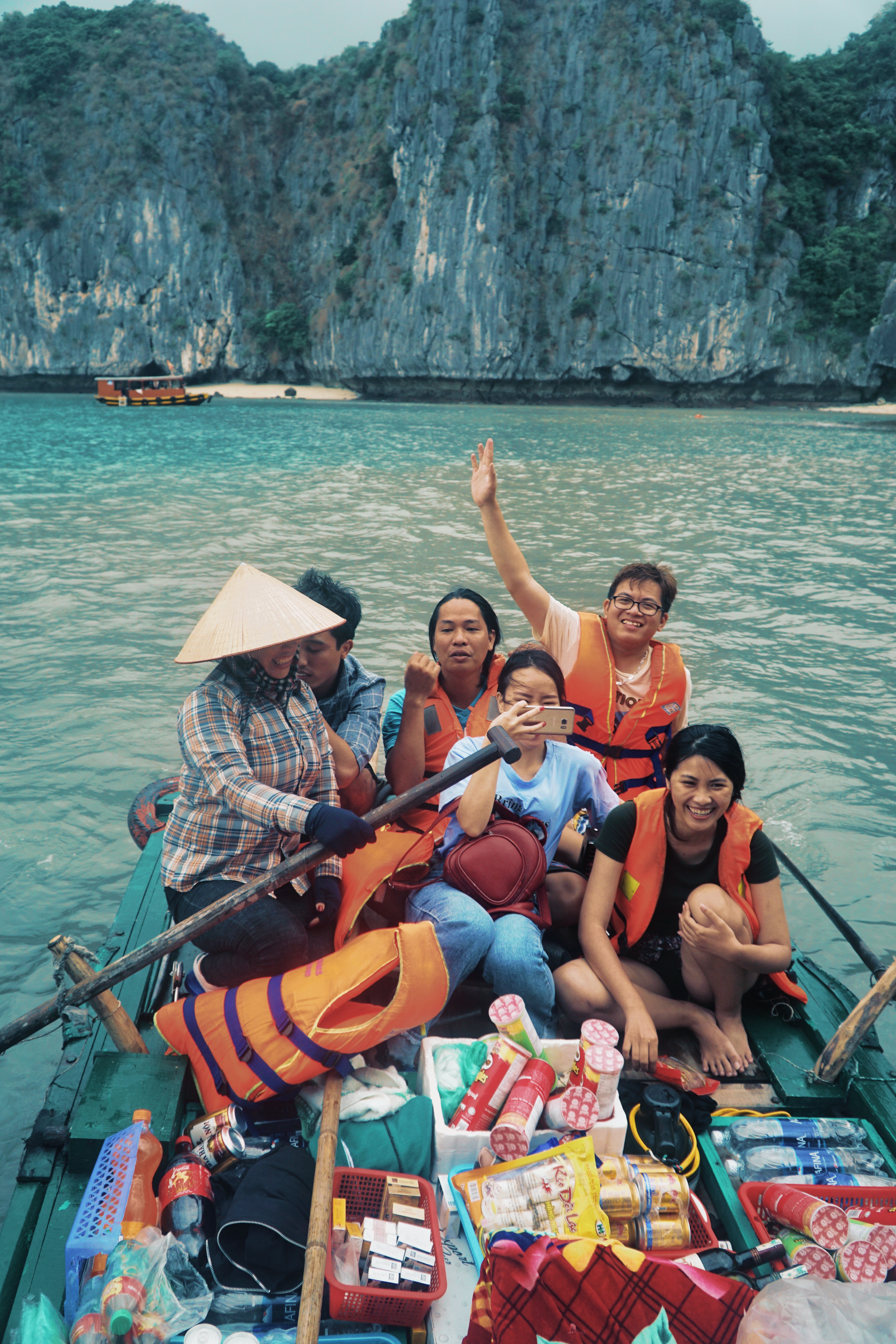 Co gi o vinh Lan Ha, noi duoc Leonardo DiCaprio keu goi giu gin? hinh anh 14 1_31_.jpg