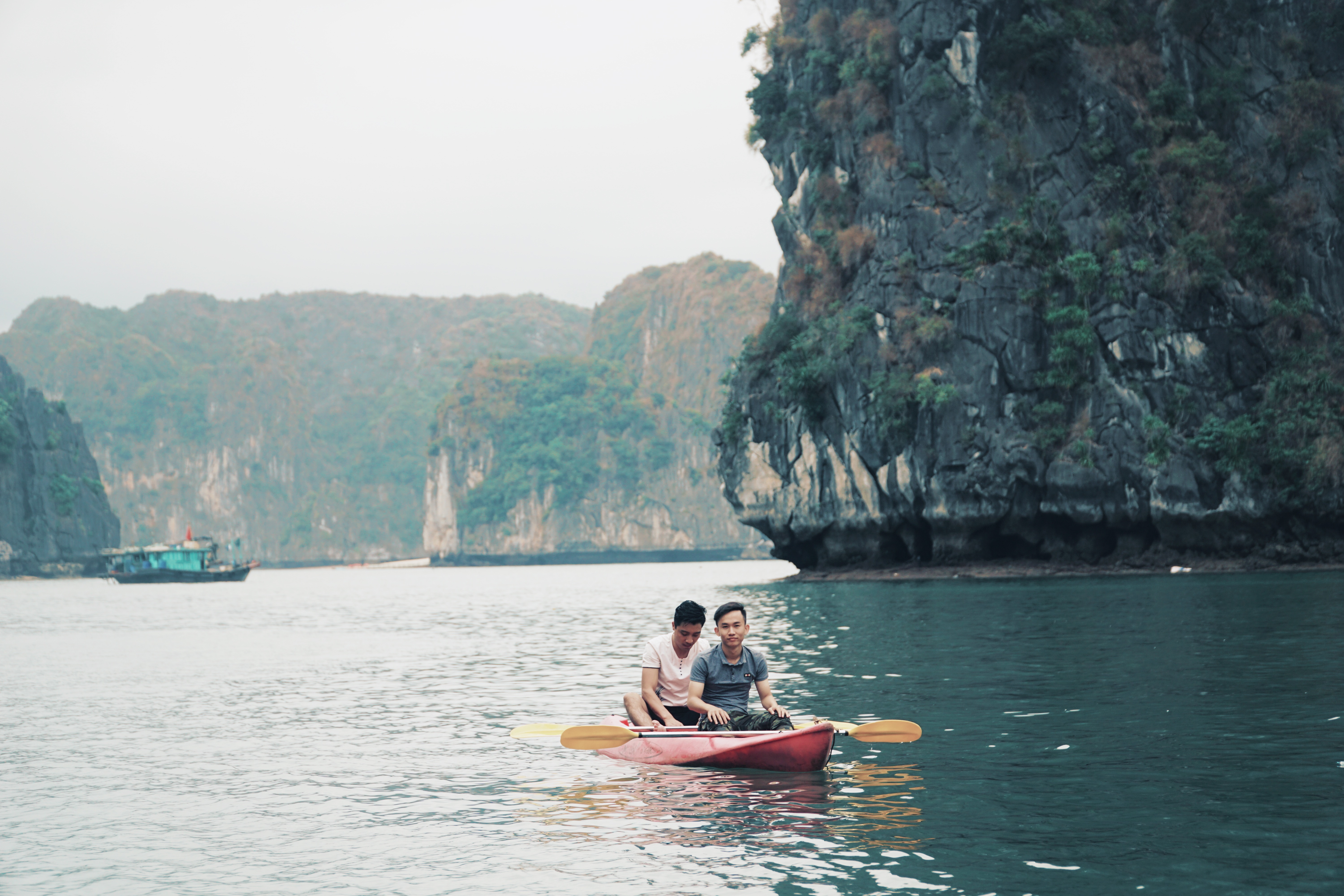 Co gi o vinh Lan Ha, noi duoc Leonardo DiCaprio keu goi giu gin? hinh anh 16 1_6_.jpg