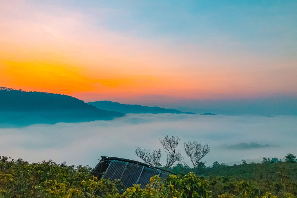 Bien may phu trang nui doi Da Lat chi danh cho nguoi day som hinh anh 2 2d1c5c3f6812924ccb03.jpg