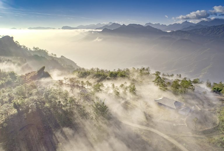 Sa Pa huyền ảo dưới làn mây trắng Sa Pa huyền ảo dưới làn mây trắng