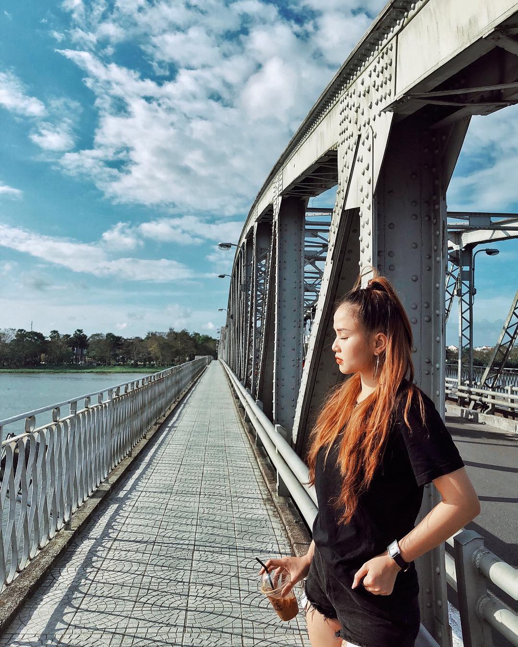 5 cay cau Viet giup ban co anh song ao dep nhu mo hinh anh 3 tien1.jpg