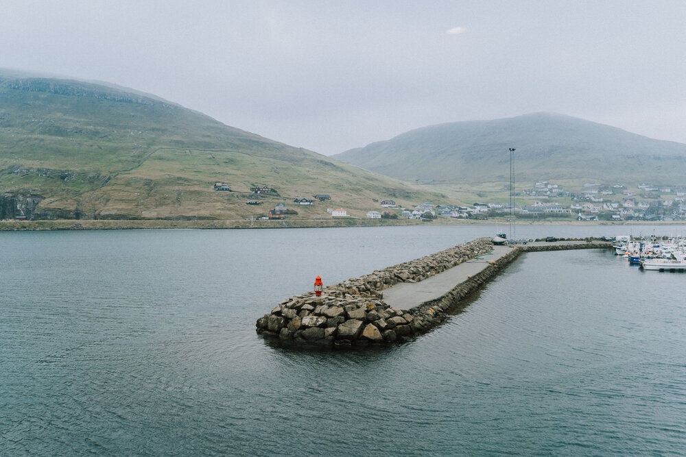 Cuoc song giau co o hon dao quanh nam mua bao hinh anh 10 Tu_Nguyen_Wedding_Faroe_Islands_Elopement_49.jpg