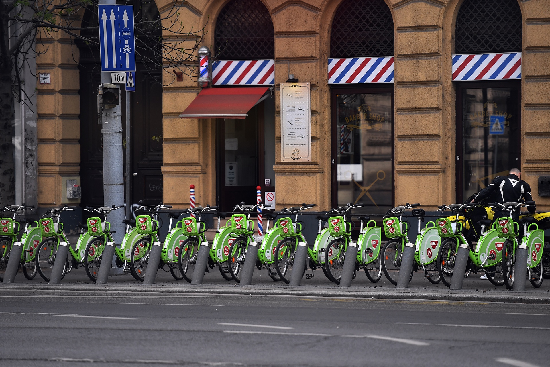 Budapest - thanh pho Dong Au noi ban nen mot lan den hinh anh 37 duong_pho_zing_8_.jpg