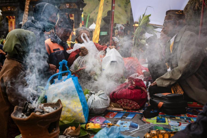 Khám phá lễ hội tế thần Yadnya Kasada ở Indonesia - 9