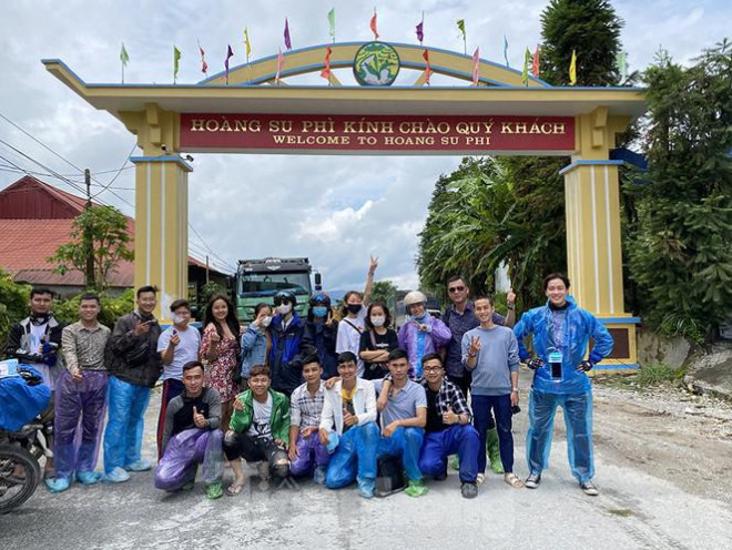 Ngất ngây áng mây bay trên những thửa ruộng bậc thang chín vàng ở Hà Giang - 12