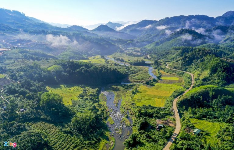 Ngắm mây huyền ảo bên dải Trường Sơn Đông Ngắm mây huyền ảo bên dải Trường Sơn Đông