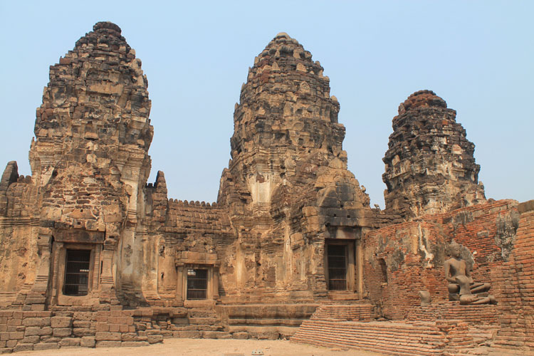 Lạ lùng khu tàn tích cổ trở thành thánh địa loài khỉ, phải luôn cảnh giác khỏi bị khỉ cướp đồ - 6