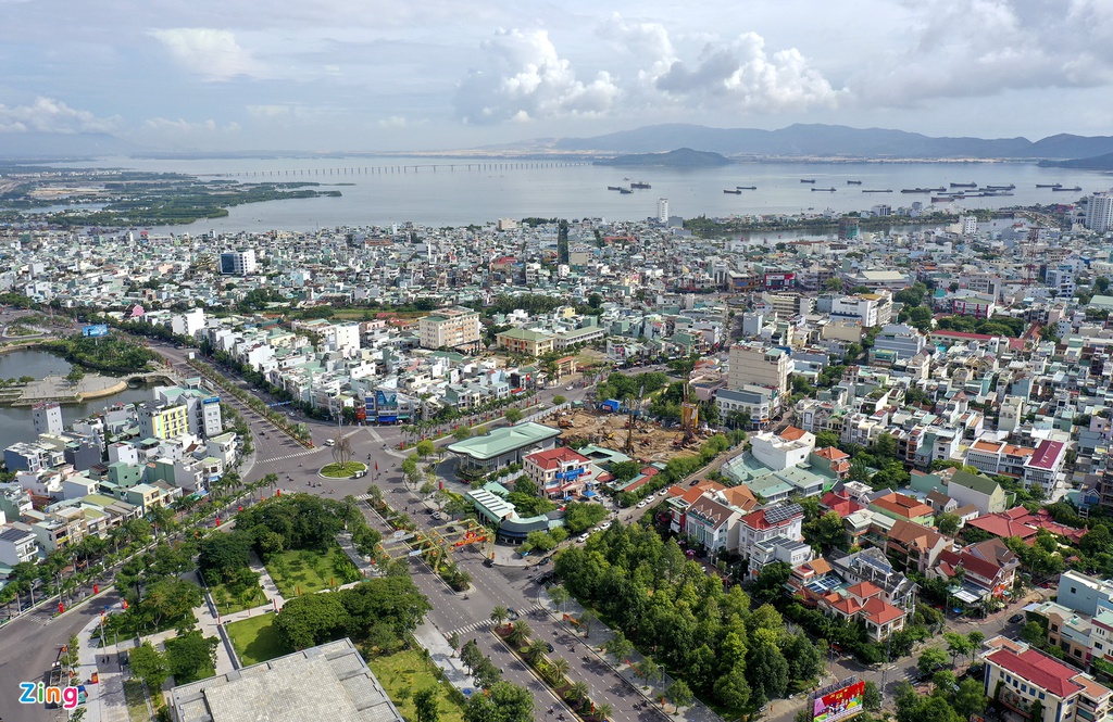 Pho bien Quy Nhon Dai hoi Dang bo anh 10