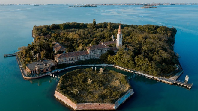 Dao bo hoang gan Venice anh 1