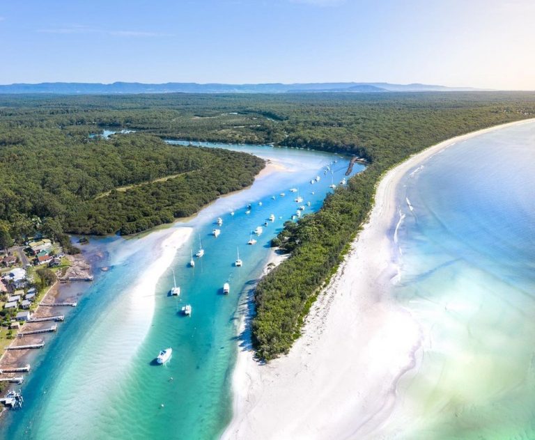 Bãi biển Australia rực sáng về đêm Bãi biển Australia rực sáng về đêm