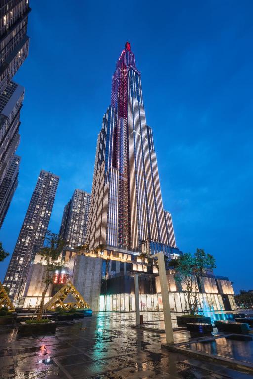 khách sạn Vinpearl Luxury Landmark 81