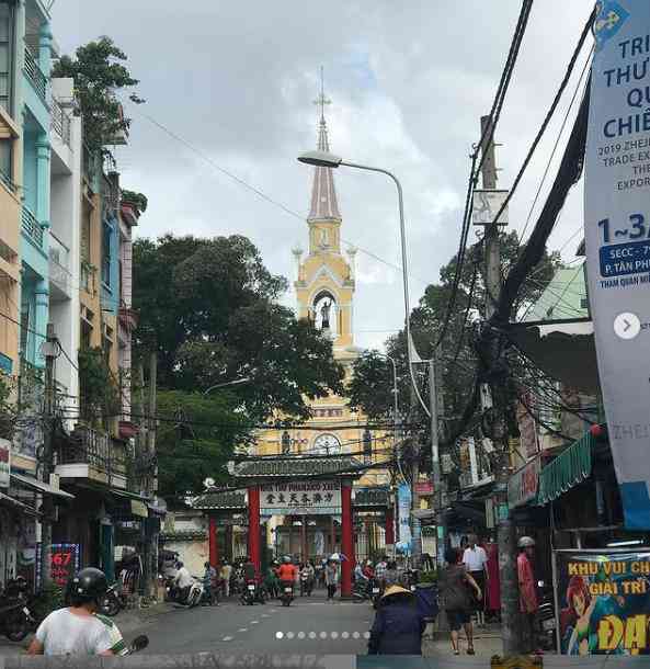 Đón mùa Giáng sinh bình yên trong không gian lung linh của những nhà thờ cổ kính - 6