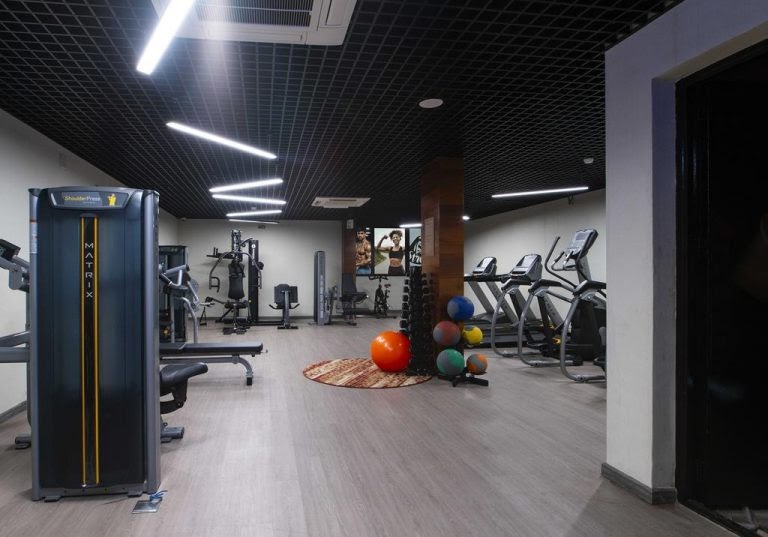 phòng gym khách sạn Marina Bay