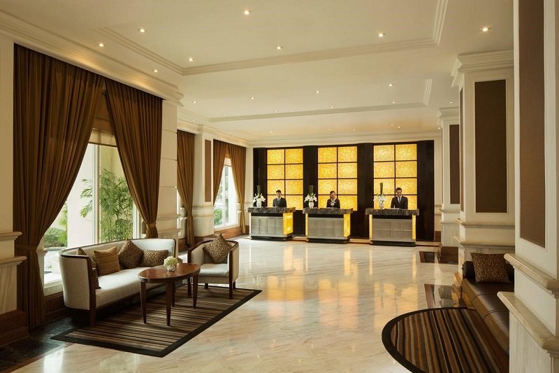 Khách sạn Movenpick Hotel