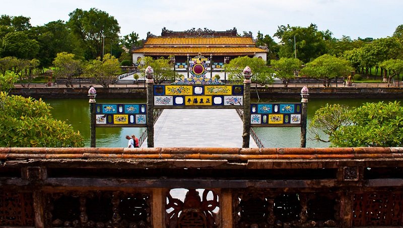 Cổng ngọ môn huế