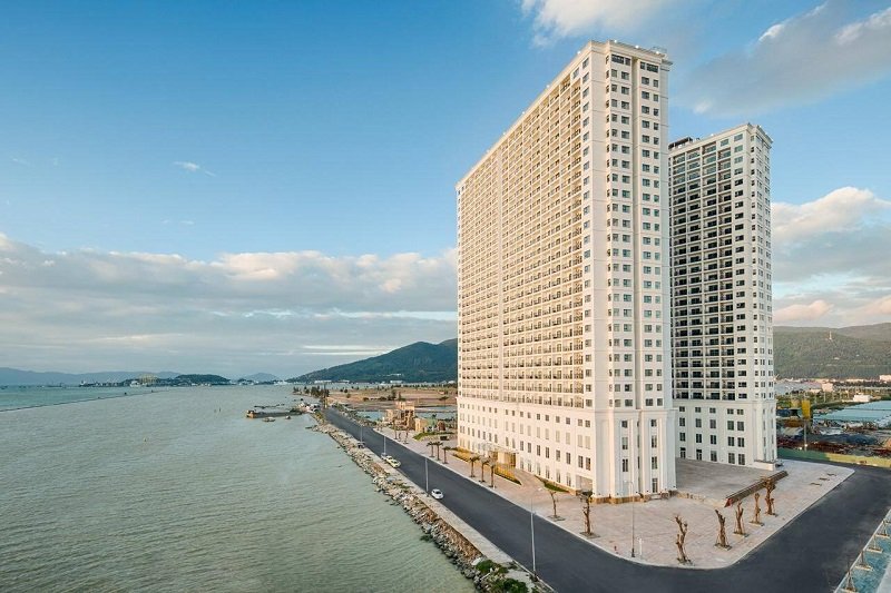 toàn cảnh khách sạn Đà Nẵng Golden Bay