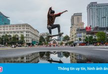 Đường Lê Lợi thành điểm trượt ván mới của giới trẻ TP.HCM