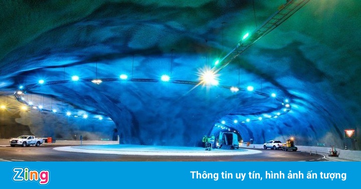 Bùng binh dưới biển đầu tiên trên thế giới