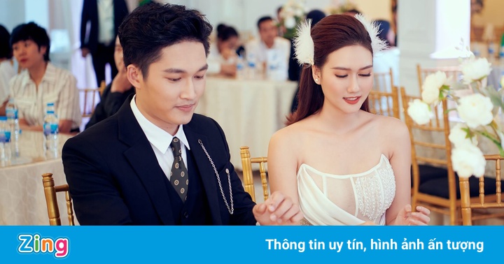 Hình ảnh đối lập trên phim và ngoài đời của Hương Giang