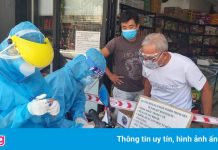 Đà Nẵng cấm tắm biển, hàng quán chỉ được bán mang về