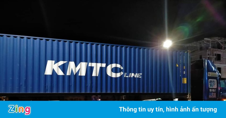 Một người tử vong sau khi va chạm với xe con Một người tử vong sau khi va chạm với xe con