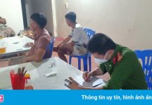 Tụ tập uống bia và xem bóng đá, 10 người ở Bắc Giang bị xử lý