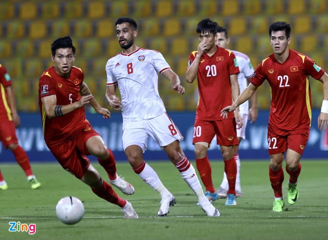 Tuyển Việt Nam 0-0 UAE: Văn Đức xử lý bất thành