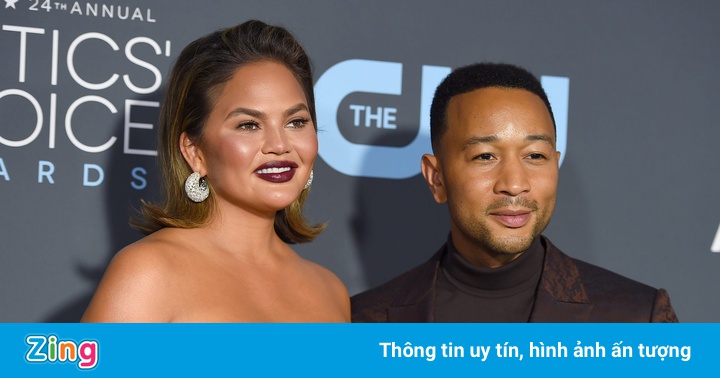 Người mẫu Chrissy Teigen viết tâm thư xin lỗi