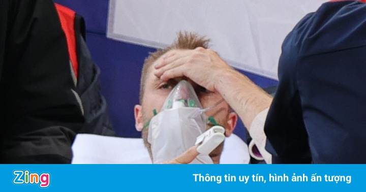 Eriksen tỉnh lại trên đường đến bệnh viện Eriksen tỉnh lại trên đường đến bệnh viện