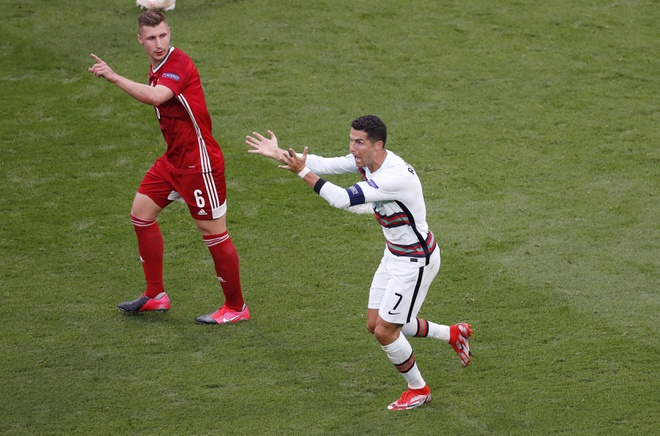 Ronaldo san sang toa sang anh 8